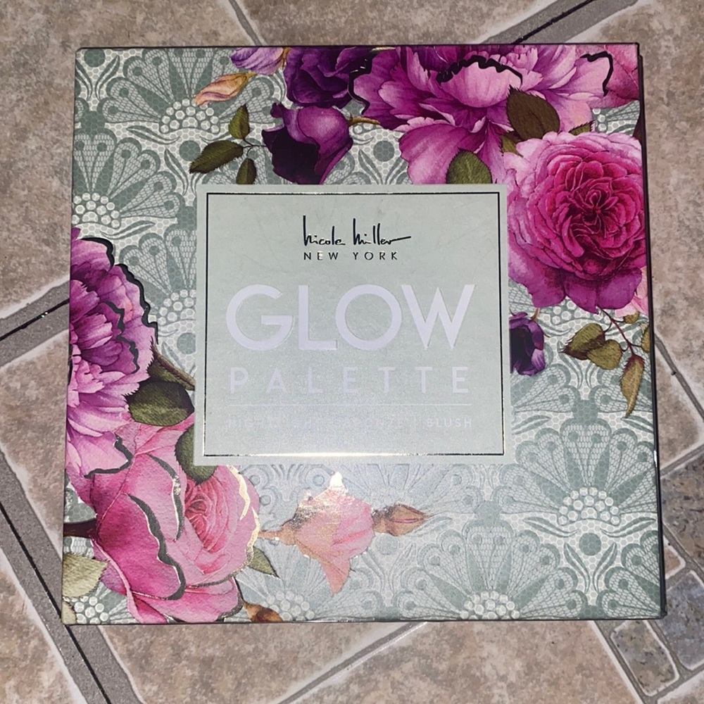 Glow pallete